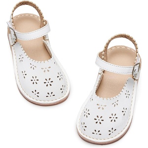 image:imageOtter MOMO Girls Open Toe Princess Flat Sandals with Comfort Sole Summer SandalsDt19 White